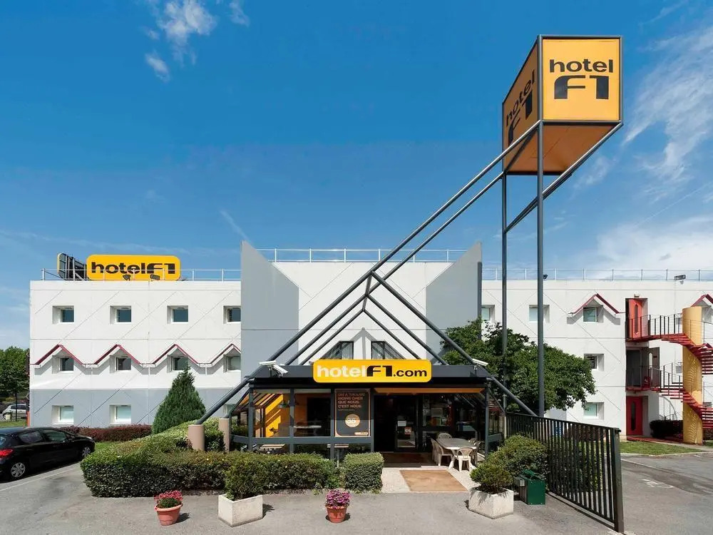 Hotelf1 Cergy Conflans Ste Honorine