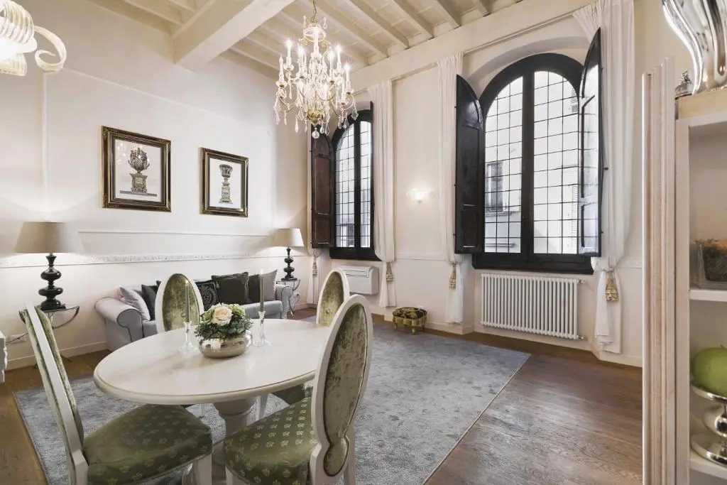 Luxury Apartment Rucellai