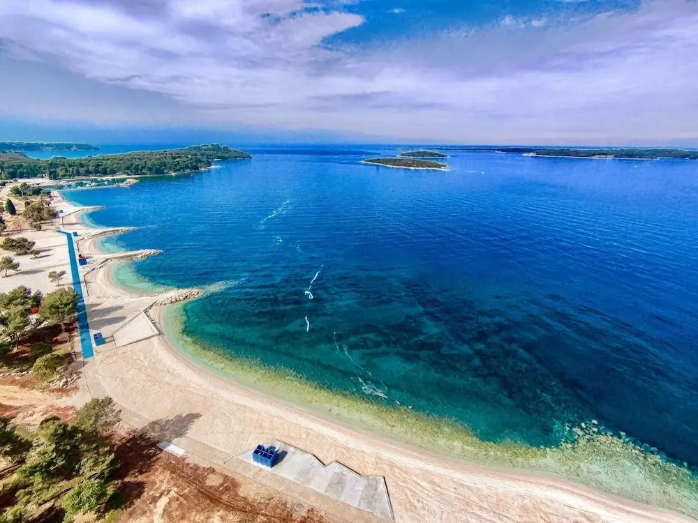 Stunning 3-bedroom Villa With a Private Pool-pula