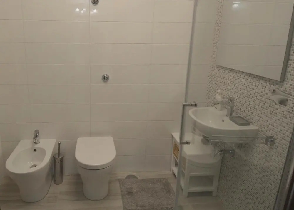 Vatican Luxury 2BD 2BA - Vatican Luxury Rizzo