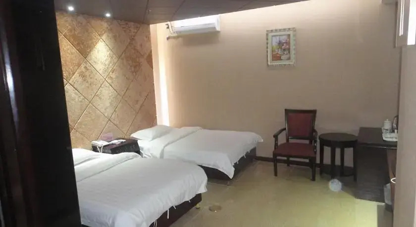 Da Lang Tao Sha Business Hotel