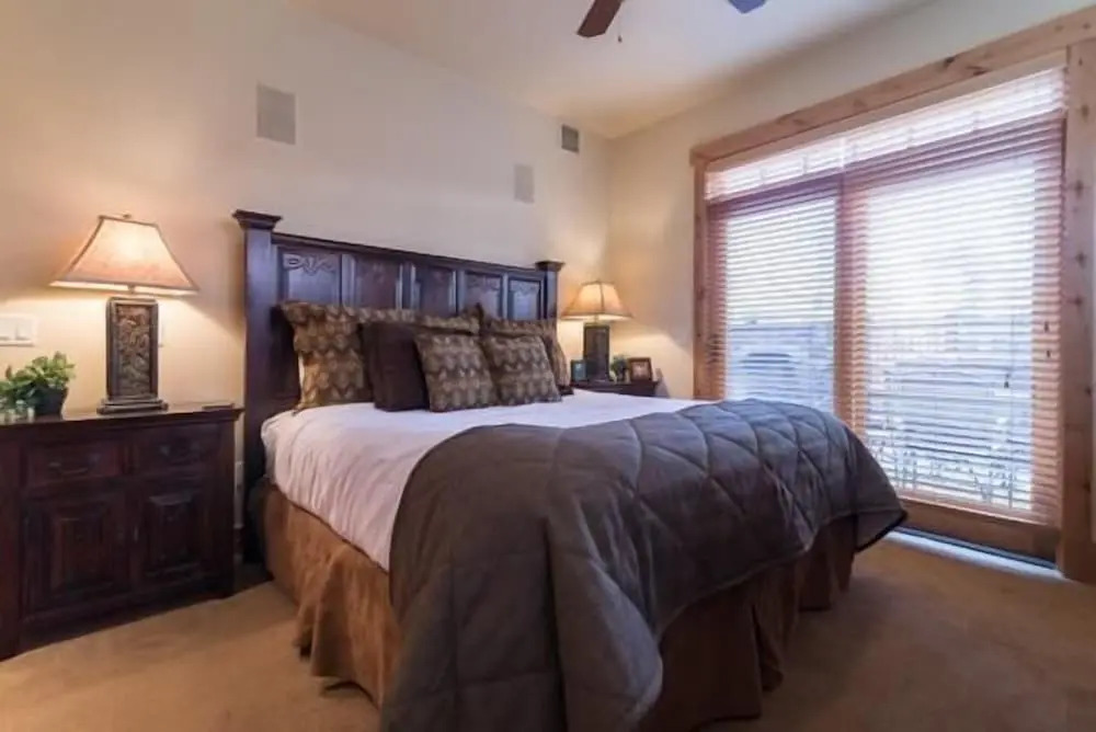 6106 Bear Lodge, Trappeur's Crossing Apartment 5