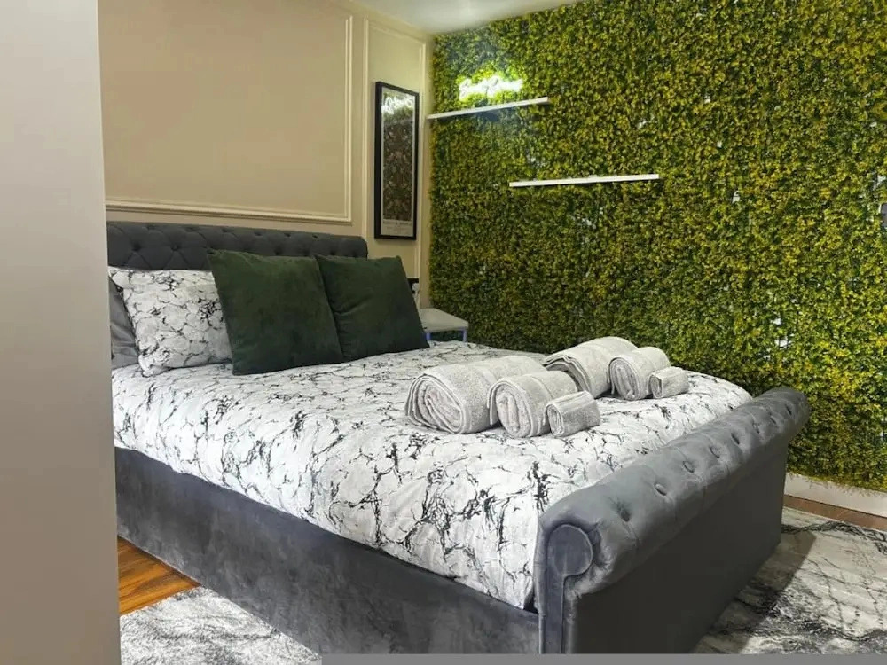 Cozy 1BR Mickle Trafford Stay Sleeps 3