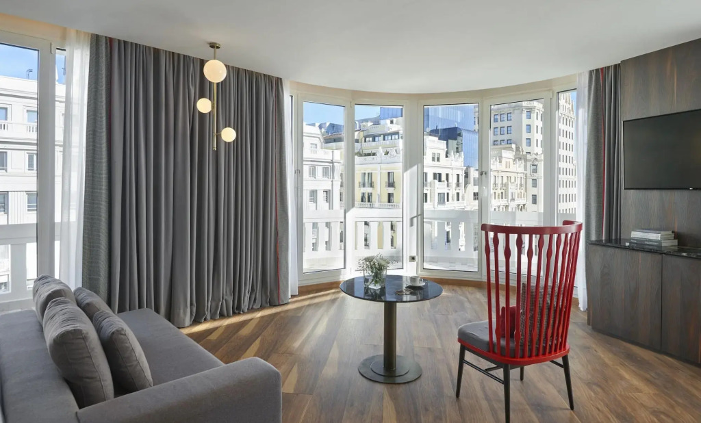 Отель Hyatt Centric Gran Via Madrid