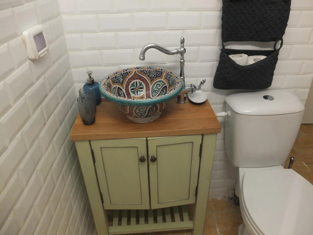 Central old stone Jerusalem apartment