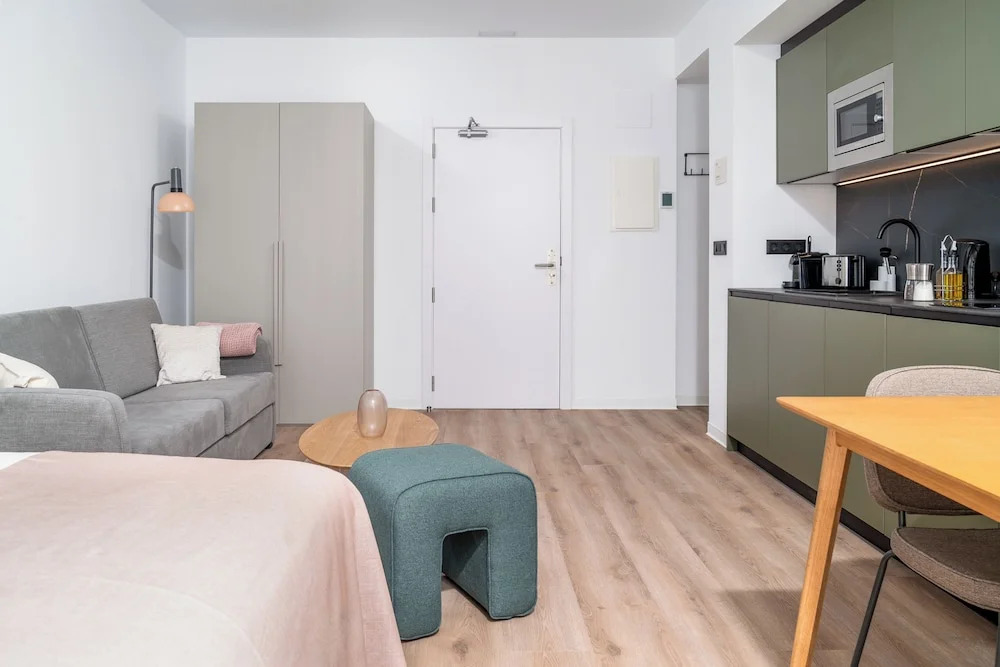 Limehome Valencia Carrer dAntonio Ferrandis