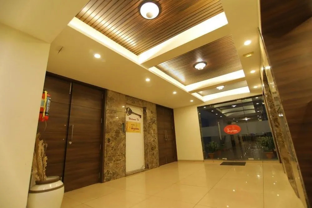 Hotel Jayson