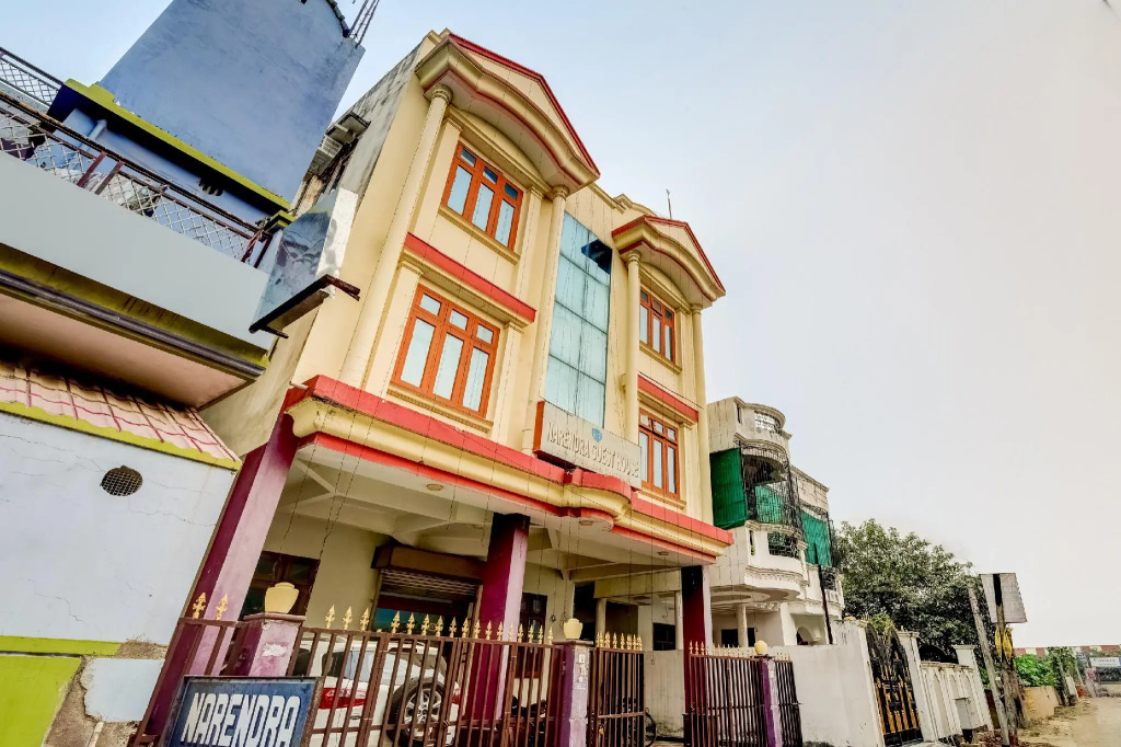 OYO Flagship 63628 Narendra Guest House
