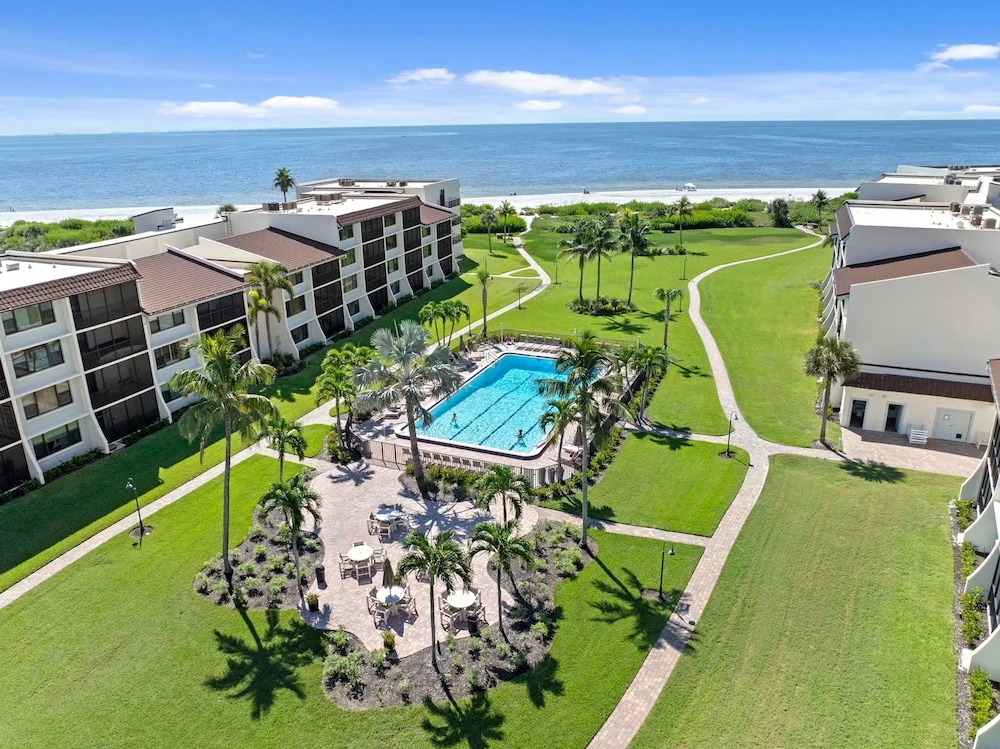 Newoceanfront Gulf Water Views 1st Floor Sanibel