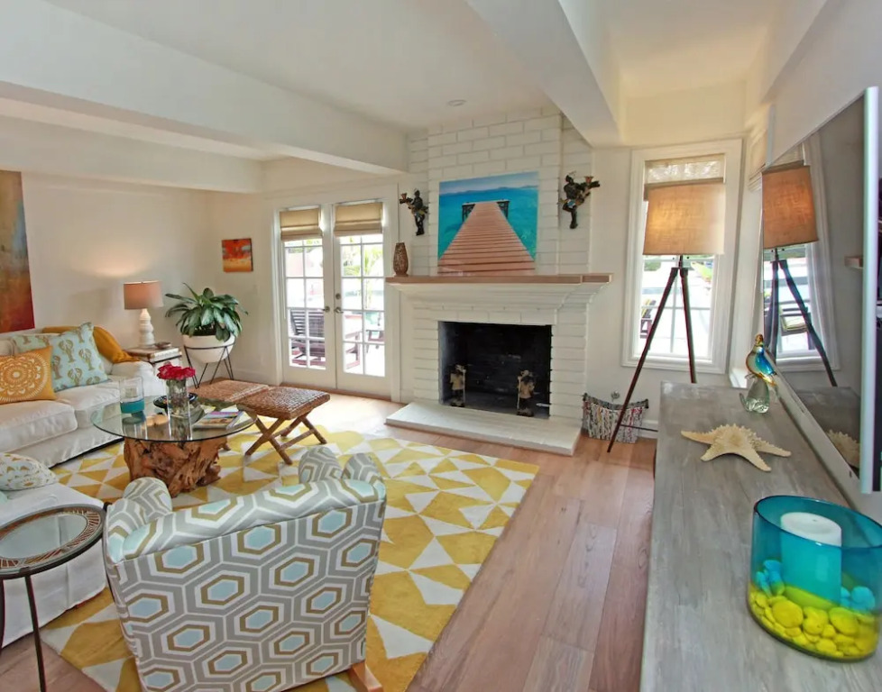 E Balboa Blvd 68312 by RedAwning