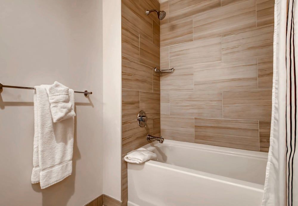 Bluebird Suites in Jersey City