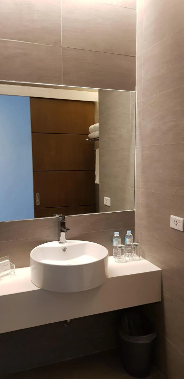 One Central Hotel & Suites