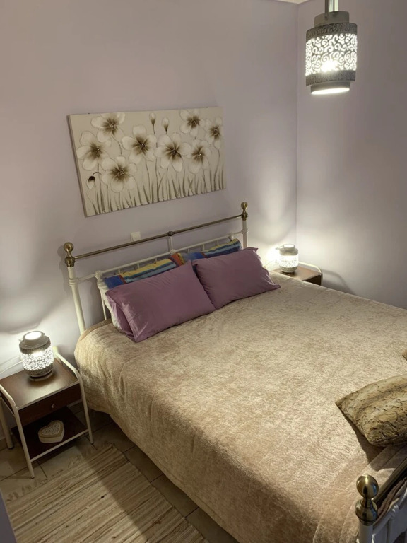Immaculate 2-bed Apartment in Piraeus, Athens
