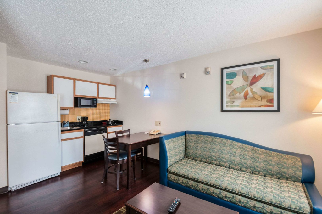 Candlewood Suites Frederick by IHG