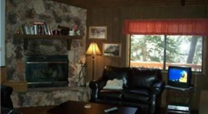 RedAwning La Crescenta