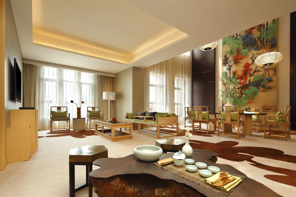 Four Points by Sheraton Luohe
