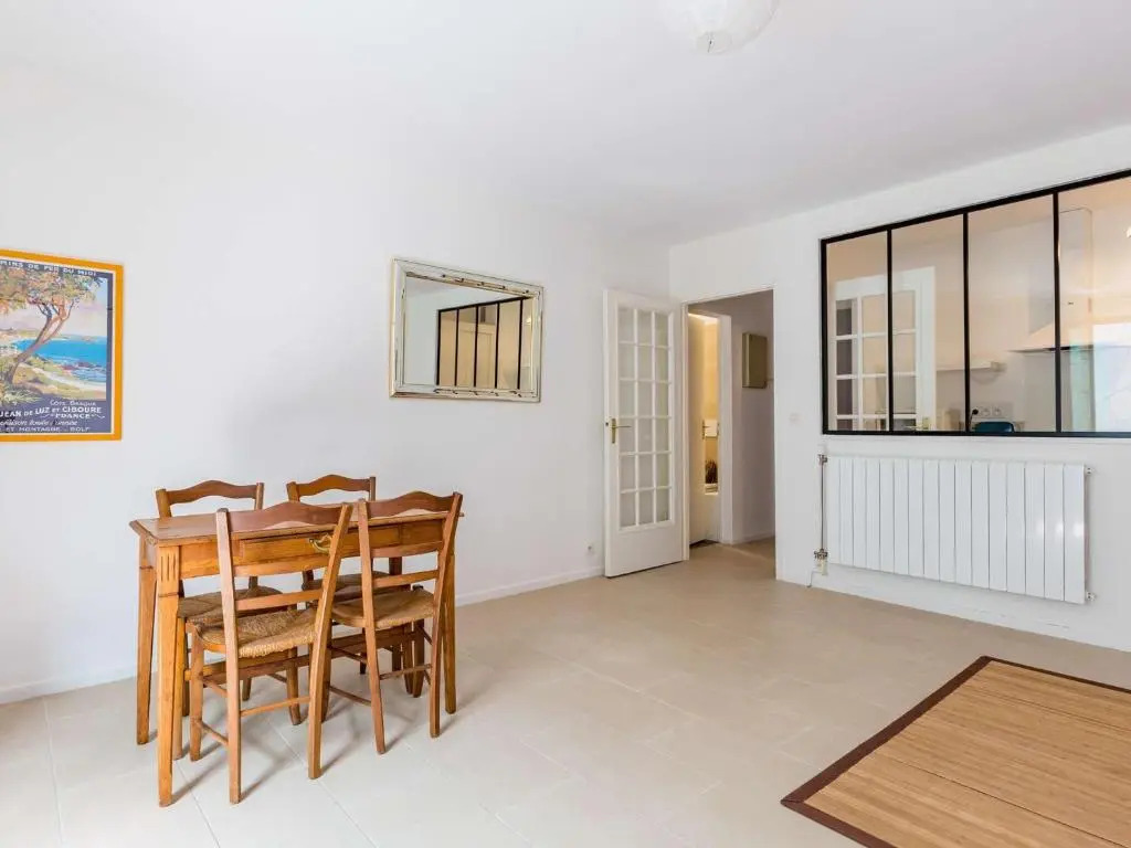 Appartement Saint-Jean-de-Luz, 1 pièce, 2 personnes - FR-1-4-596