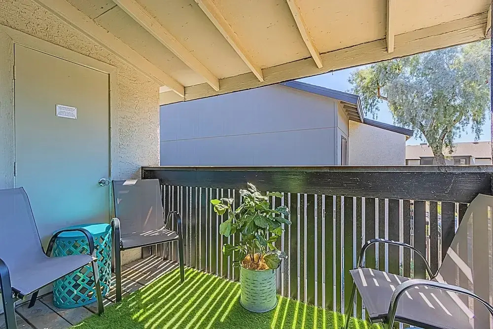 Bliss at Mezzo Pad -Walk to Dine and Shop and Golf-C254