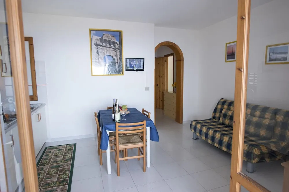 Sea Front Apartment 5 Beds With Balcony 250 Meters From the Beach