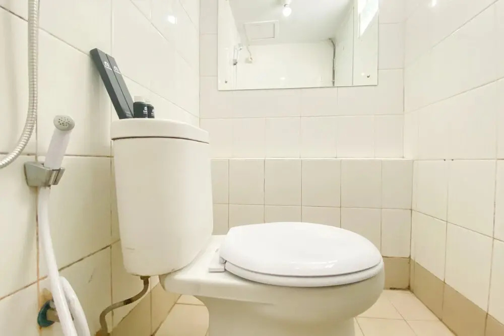 Fancy And Nice Studio At 18Th Floor Bassura City Apartment