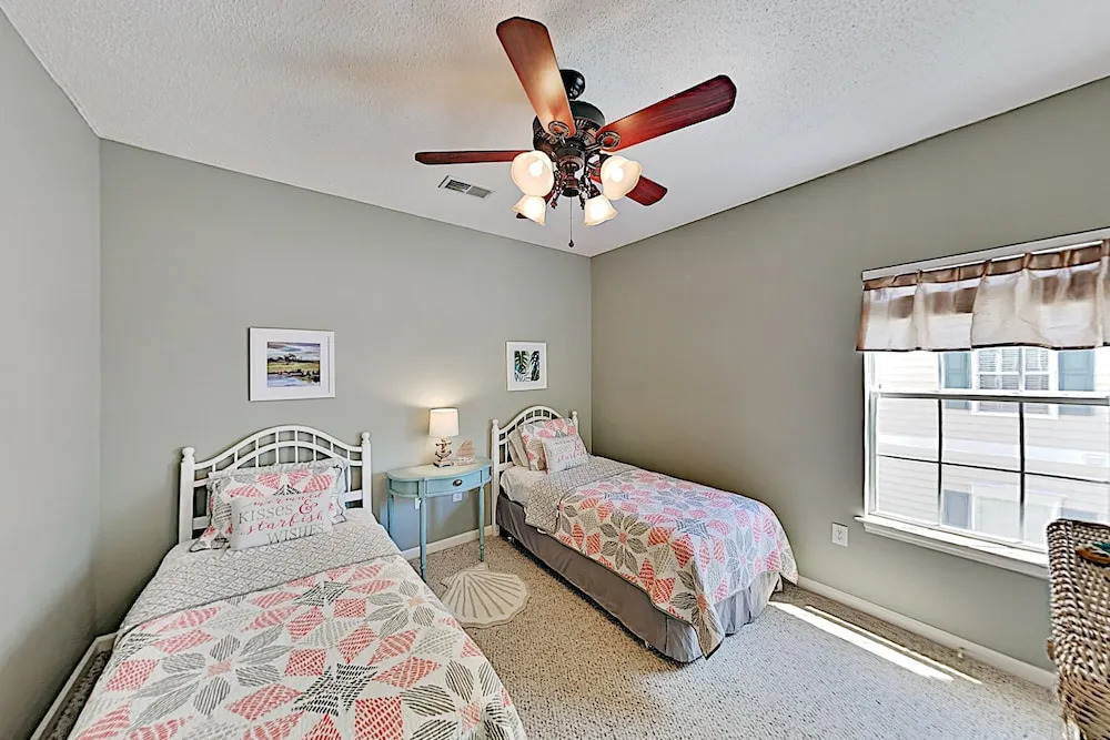 Bright Coastal Condo w/ Pool & Private Balcony condo