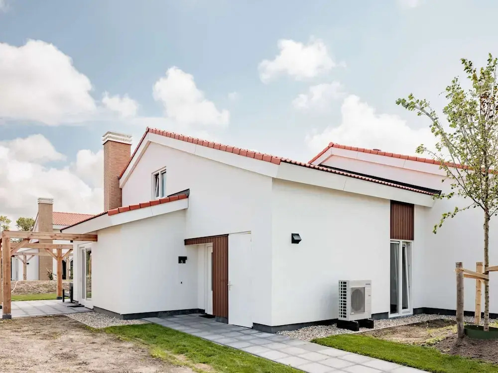 Sunny Dunimar Retreat