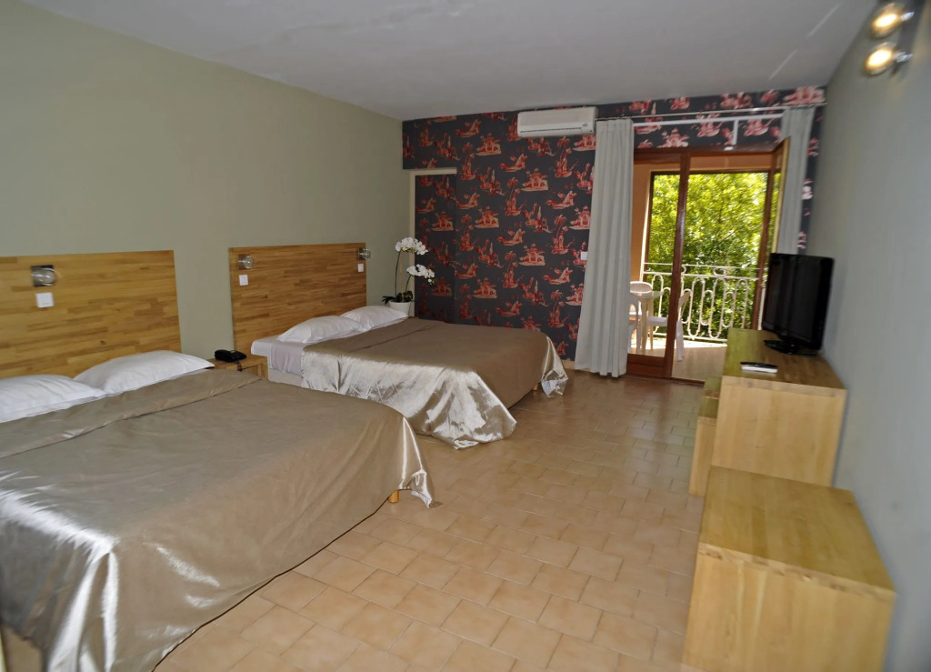 Logis Hotel Le Lonca