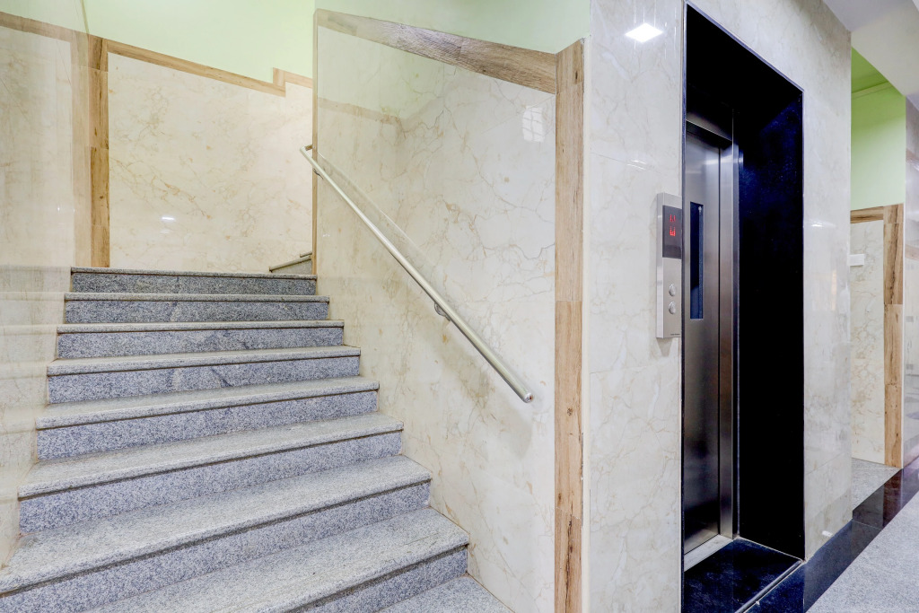 Townhouse Koyambedu Metro Station Chennai Formerly SR Residency