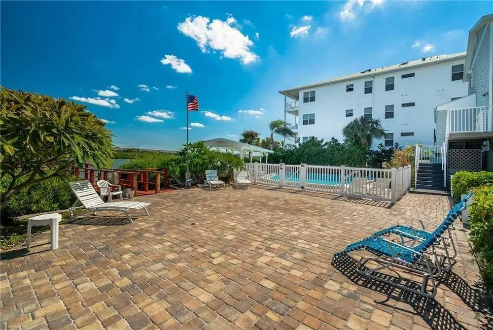 Seashell 19 - Two Bedroom Condo