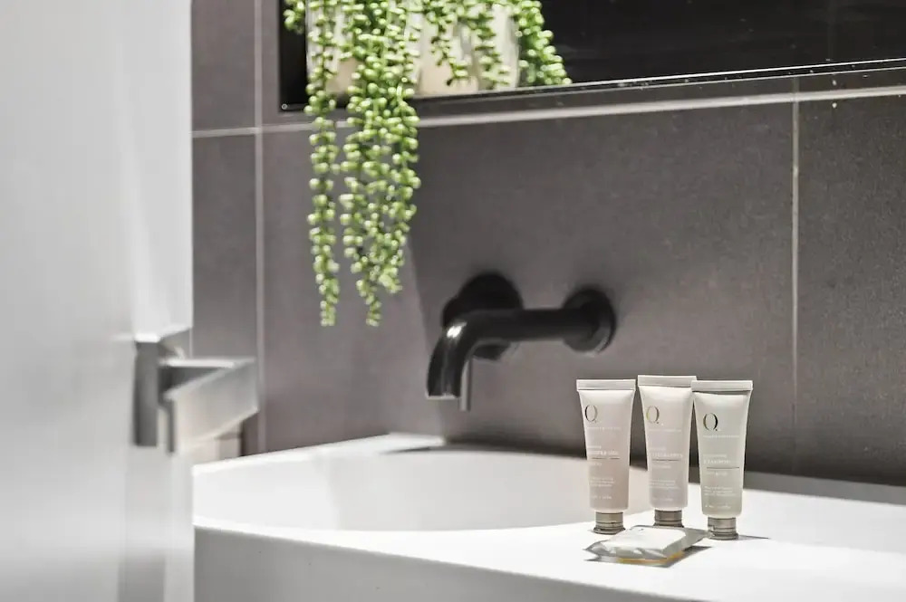 Elegant 1-bed Apartment With Premium Amenities