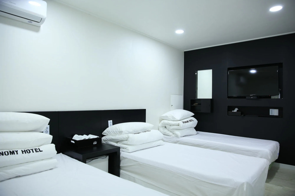 Ekonomy Hotel