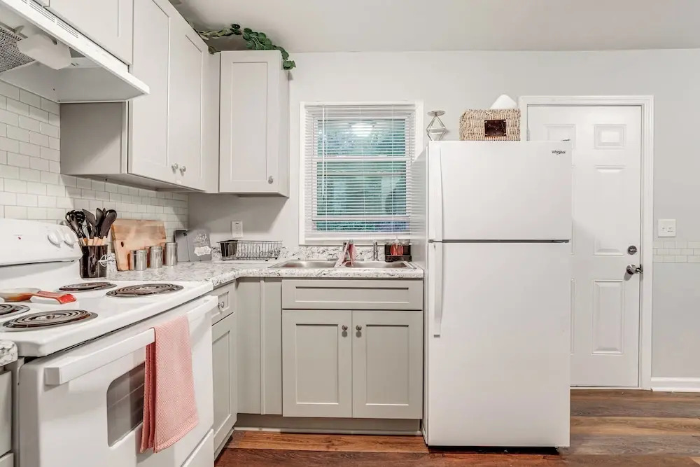 15 Mi to Dtwn Atlanta: Home w/ In-unit Laundry