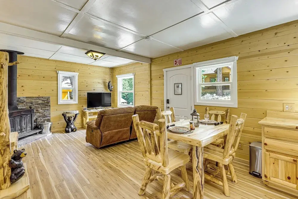 Walk to Water: Cozy Cabin in Green Valley Lake!