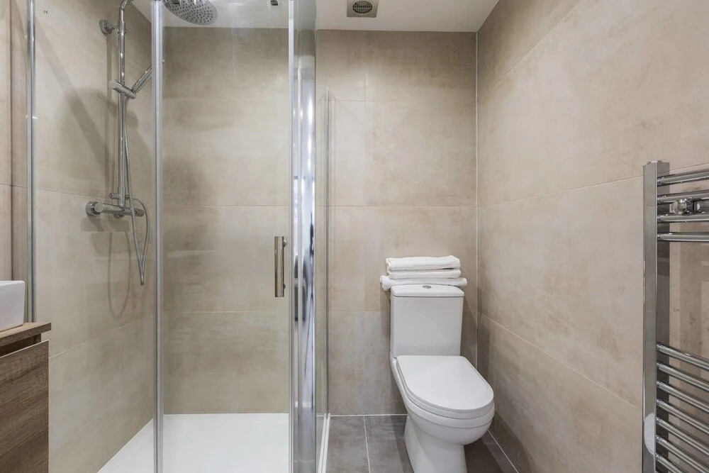 Clean Studio Flat - Camberwell! 2c