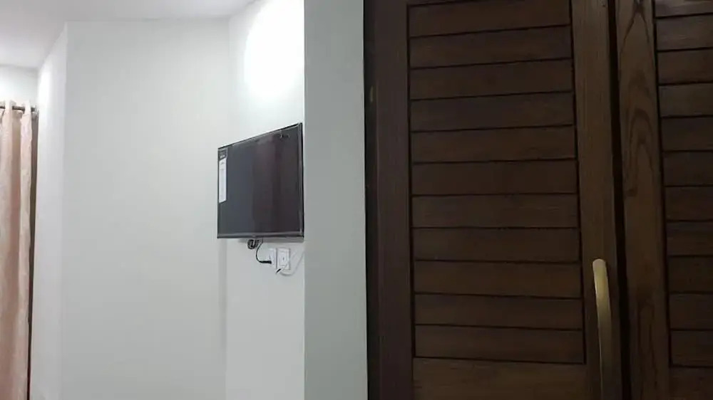 Al awan guest house