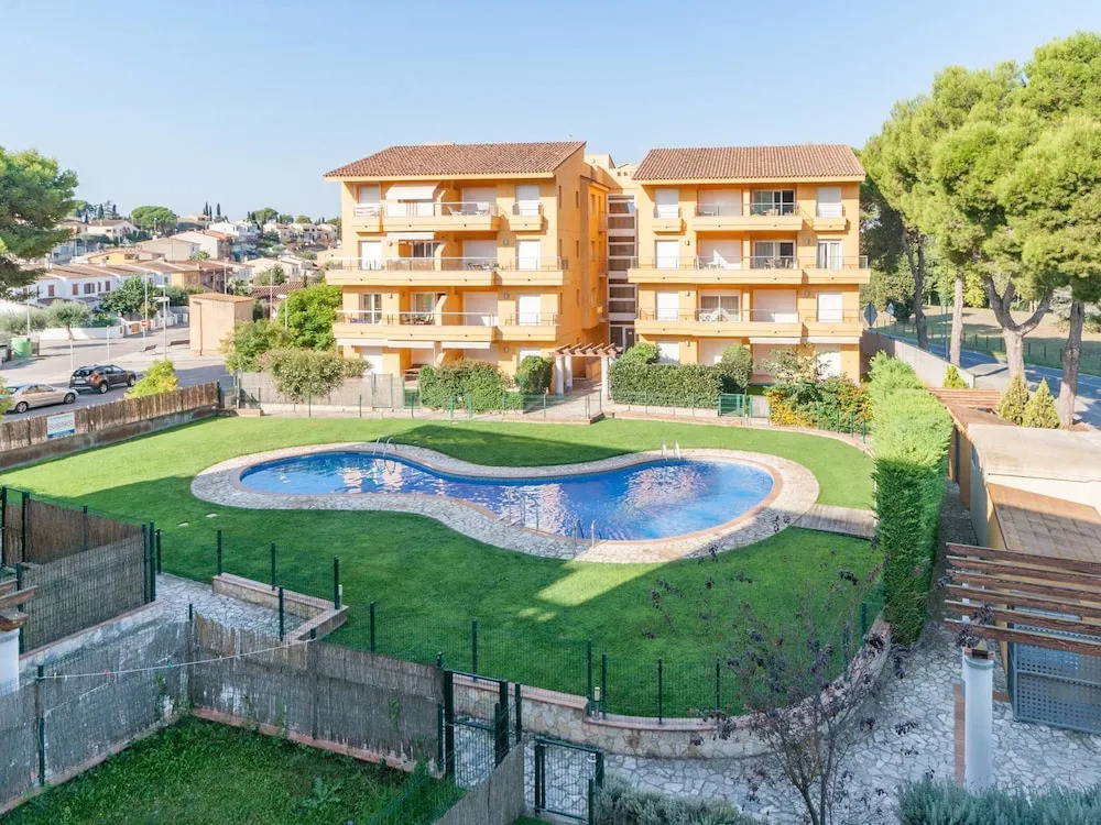 Classic Apartment in L'escala Spain With Parking Facility