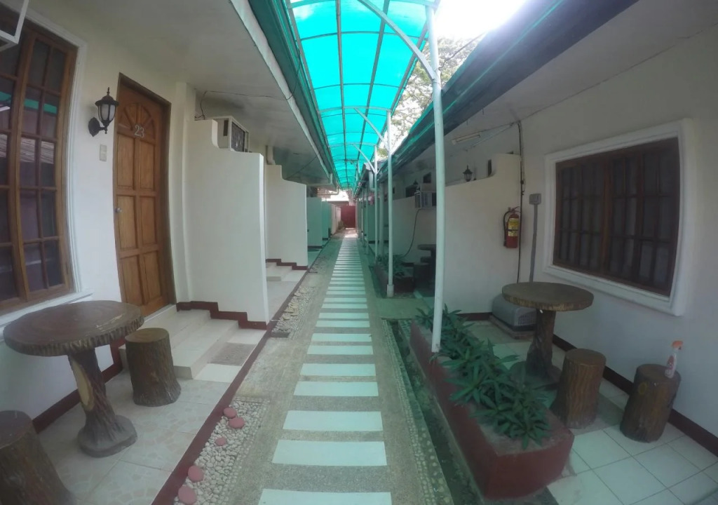 Lucky Garden Inn
