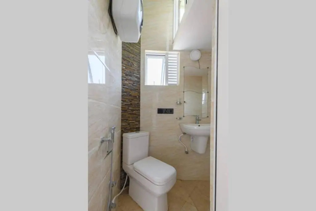 Amaze Residence luxury 2 bedroom apartment 3