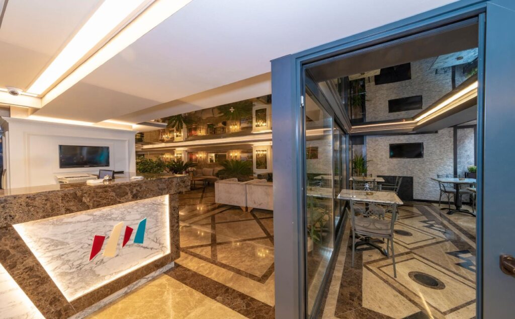 Skalion Hotel