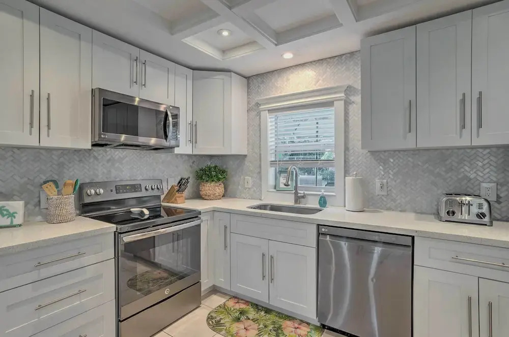 Dog-friendly Jensen Beach Home < 3 Mi to Ocean!