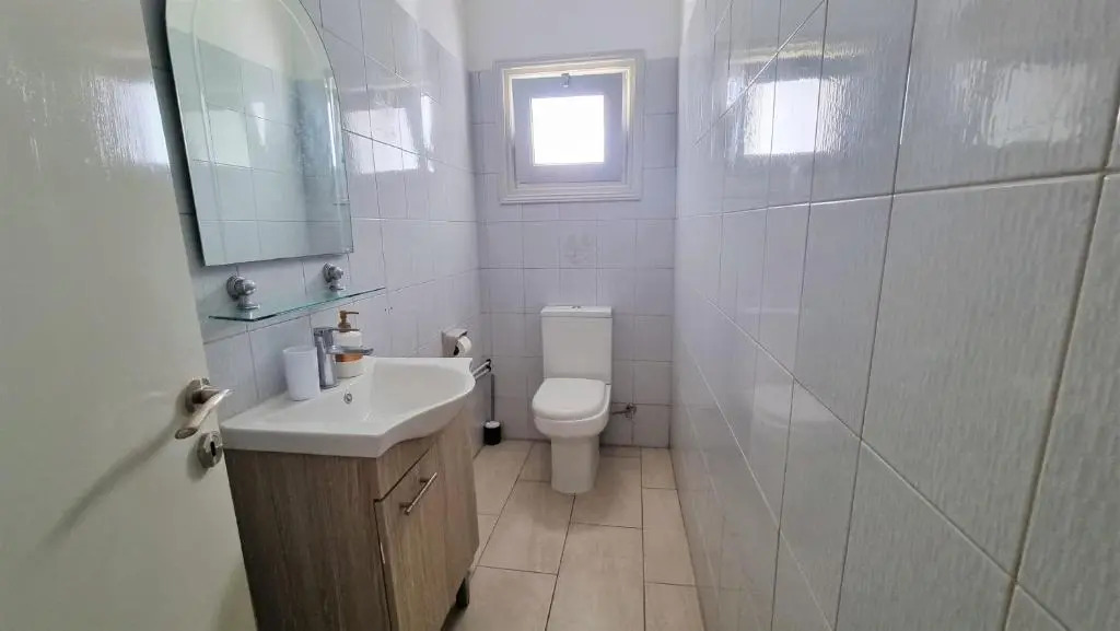 Comfy and Exquisite ROOMS in a Shared 3BR Apartment Near Main Harbor, City Center