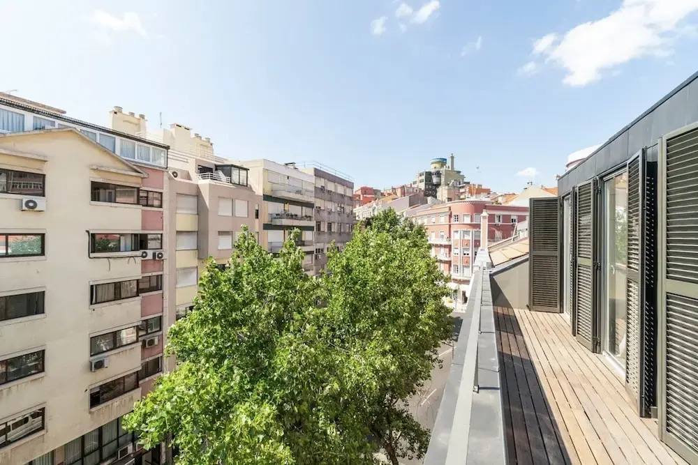 Modern 1BD w AC & Balcony