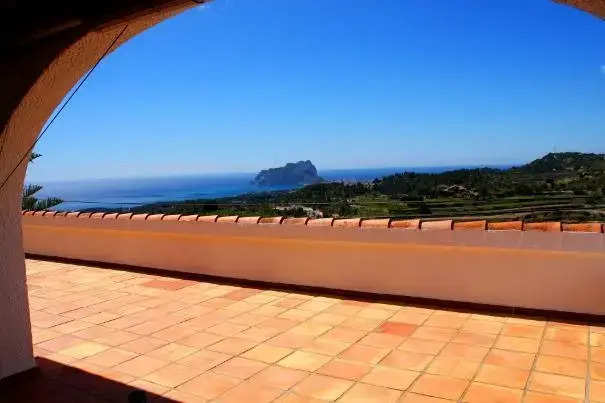 Apartment with garden, pool in Benissa