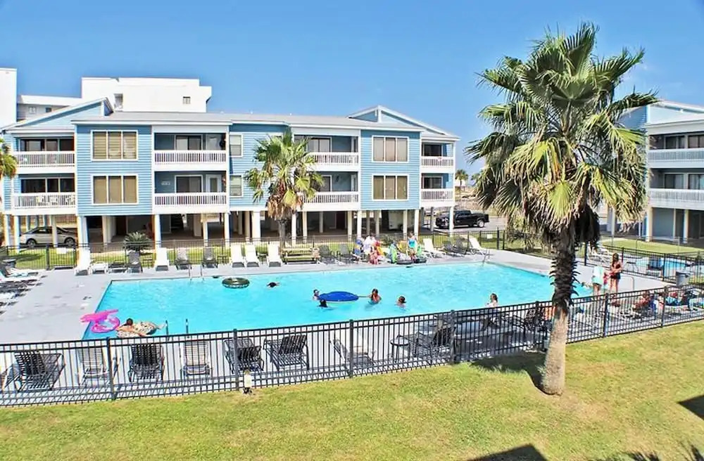 Sea Oats D106 by Bender Vacation Rentals
