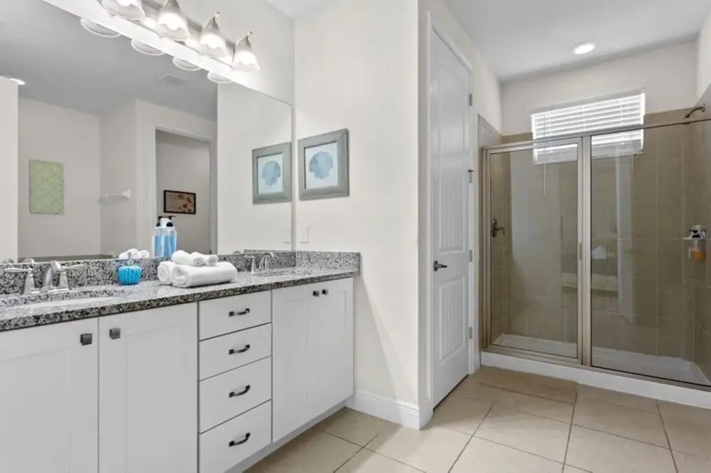 320-6-pc-pet Friendly 6 Bedroom Home With Game Room