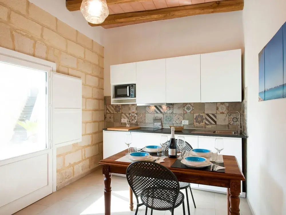 Historic Holiday Home in Favignana With Garden