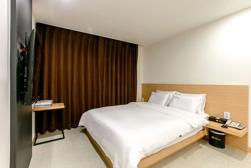 Hotel Restay