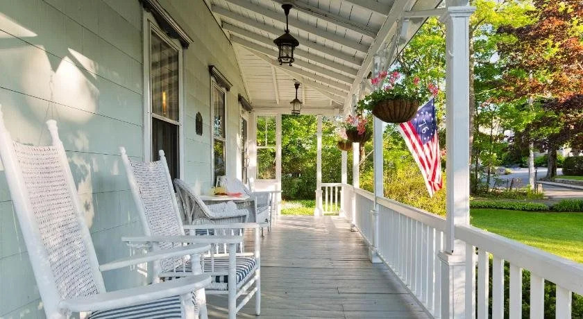 The Elmhurst Inn