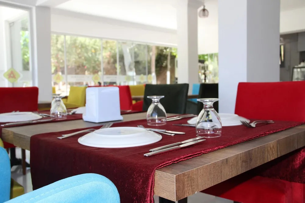 Aelbistan Otel