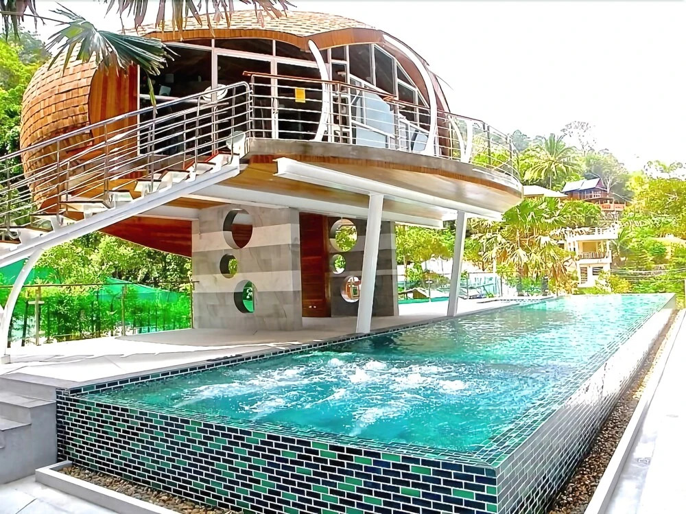 Emerald Terrace - Pool View Studio